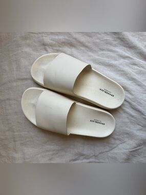 Brandblack Off-White Slide Sandals